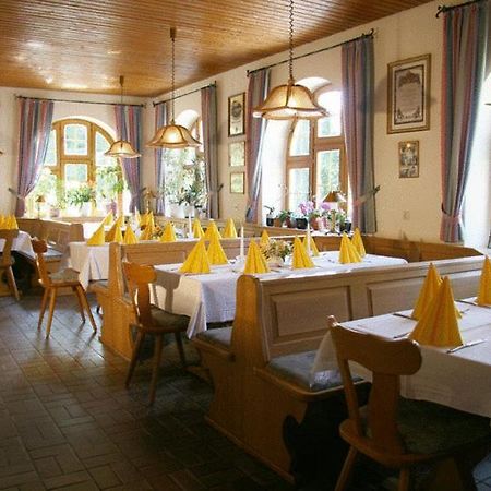Pension-Metzgerei Hofer Inning am Holz Bagian luar foto