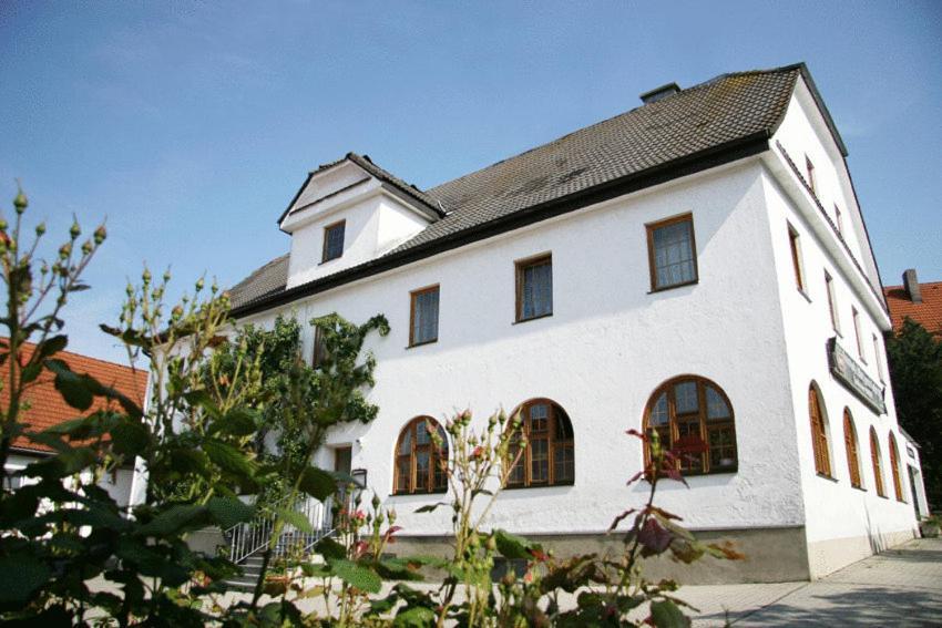 Pension-Metzgerei Hofer Inning am Holz Bagian luar foto