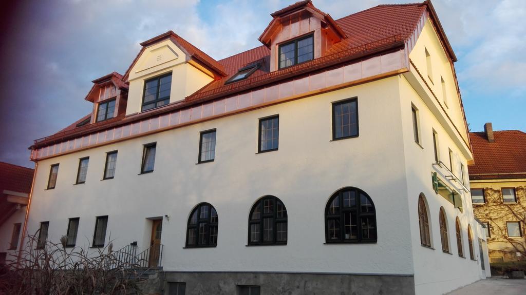 Pension-Metzgerei Hofer Inning am Holz Bagian luar foto